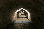 通往 Taman Sari 的隧道