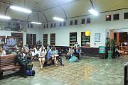 Ayutthaya 火車站的候車室